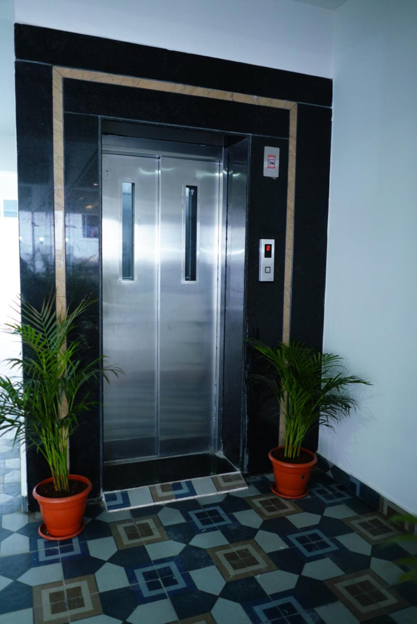 Enkay Service Apartments Kondapur  Екстер'єр фото