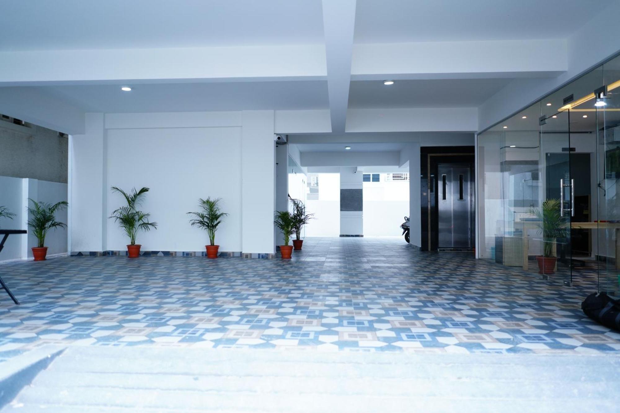 Enkay Service Apartments Kondapur  Екстер'єр фото