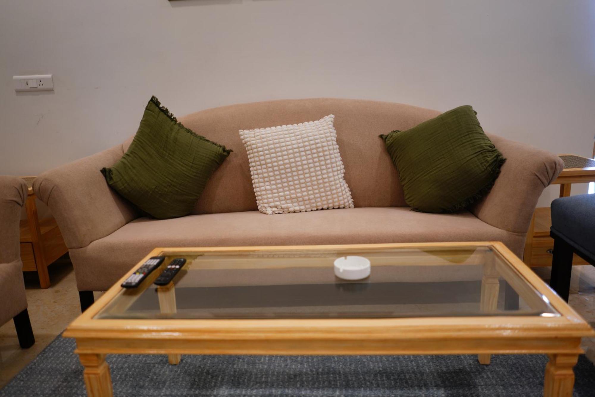 Enkay Service Apartments Kondapur  Екстер'єр фото
